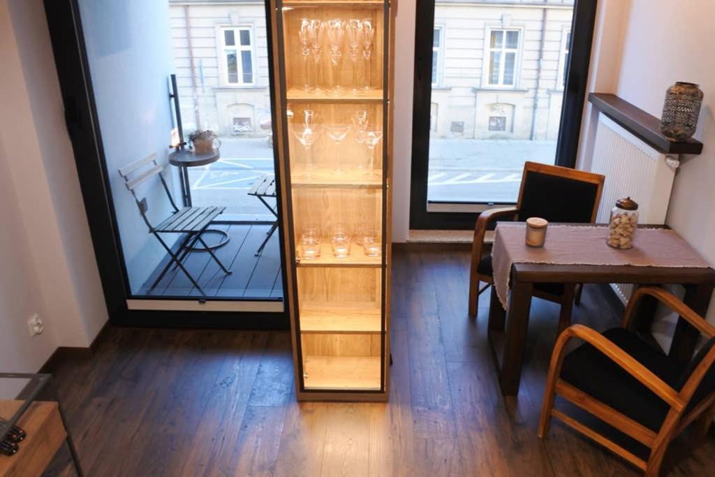Boutique 109 - Old City, Luxury Apt. With A Garage Kraków Zewnętrze zdjęcie
